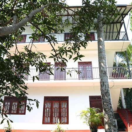 Sumudu Villa Хиккадува Экстерьер фото