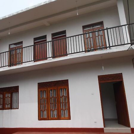 Sumudu Villa Хиккадува Экстерьер фото